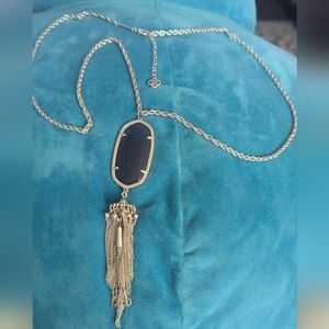 Kendra Scott Elegant Black and Gold Pendant Necklace